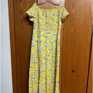 Women’s full length dress. 14/16